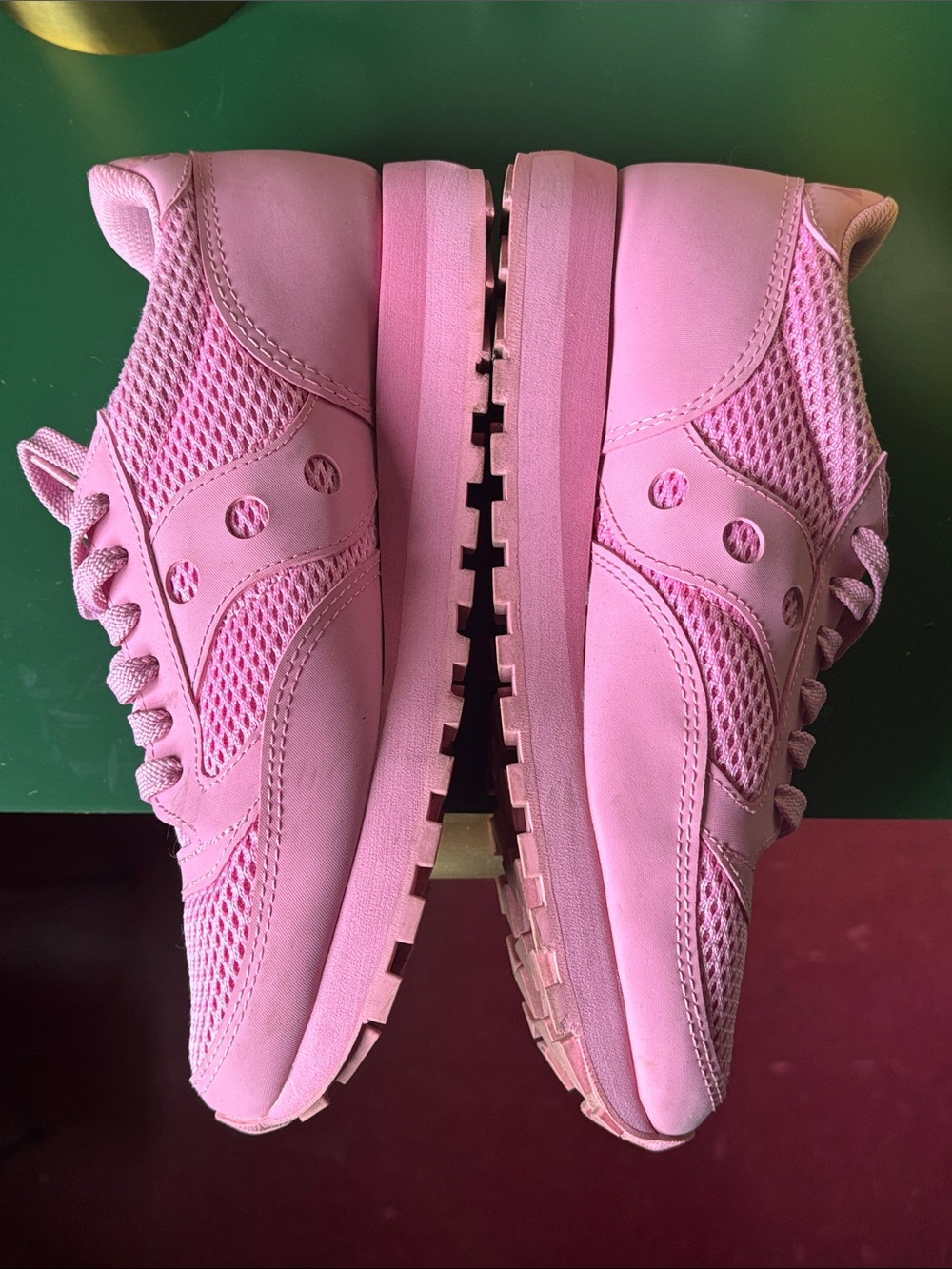 🌸 Bubblegum Pink Saucony Sneakers